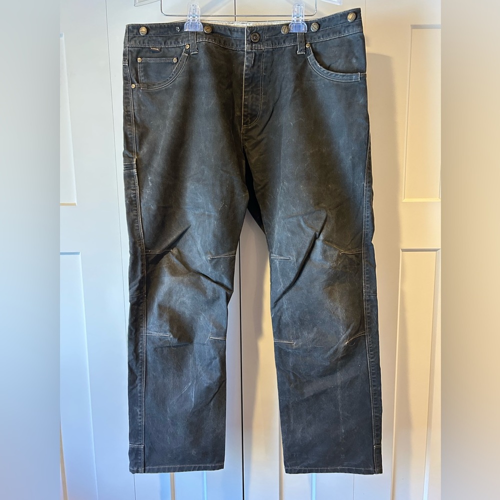 Kuhl Free Rydr 38x30 Espresso color